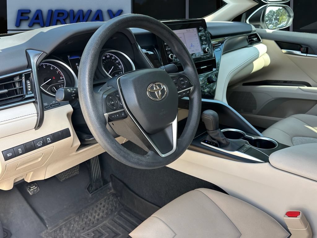 Used 2023 Toyota Camry LE FWD image 14