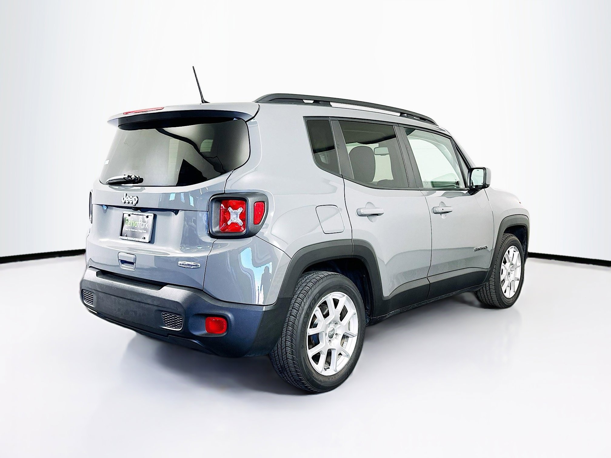 Used 2021 Jeep Renegade Latitude w/ Convenience Group image 9