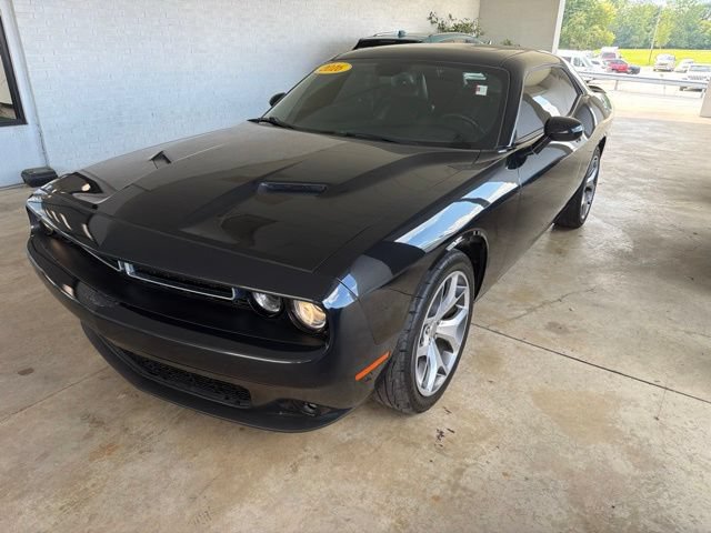 Used 2016 Dodge Challenger SXT Plus RWD image 2