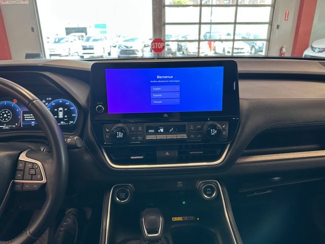 Certified 2025 Toyota Grand Highlander AWD image 23