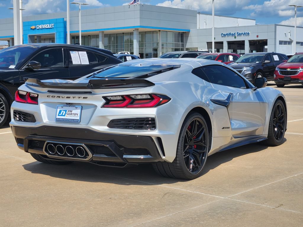 New 2027 Chevrolet Corvette Z06 RWD video 3