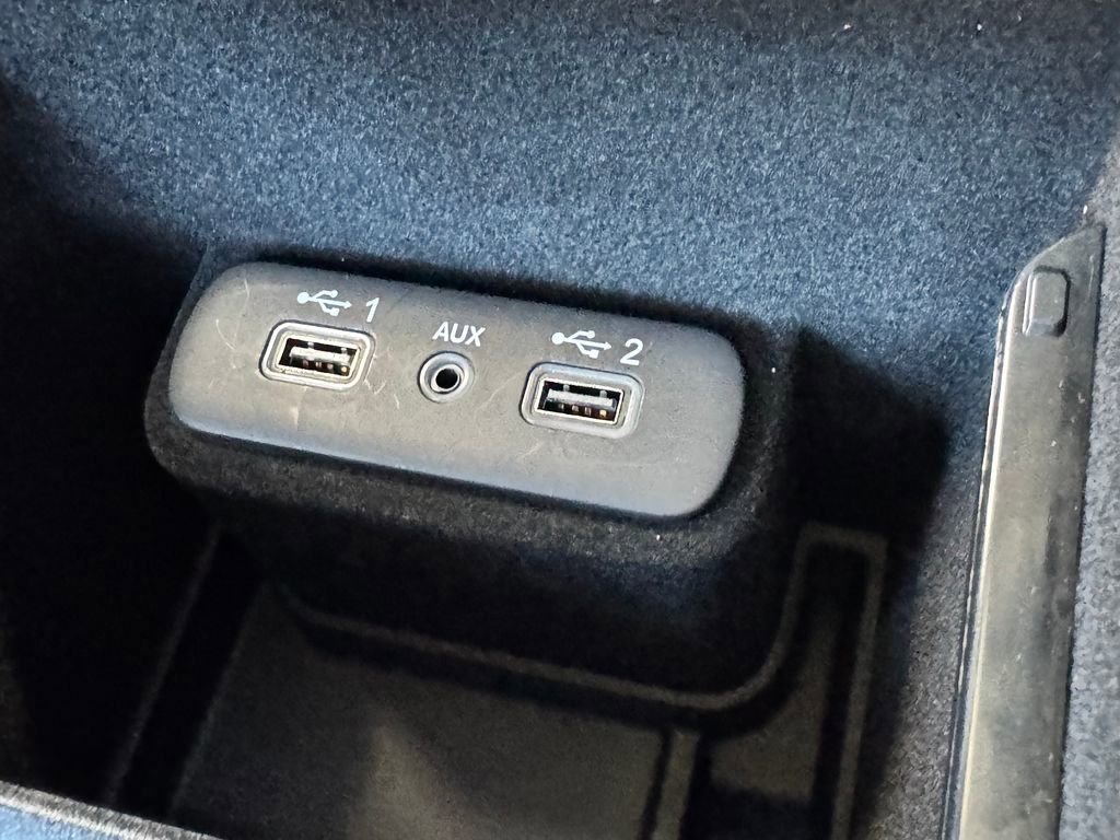 Used 2021 Chrysler 300 Touring L image 27