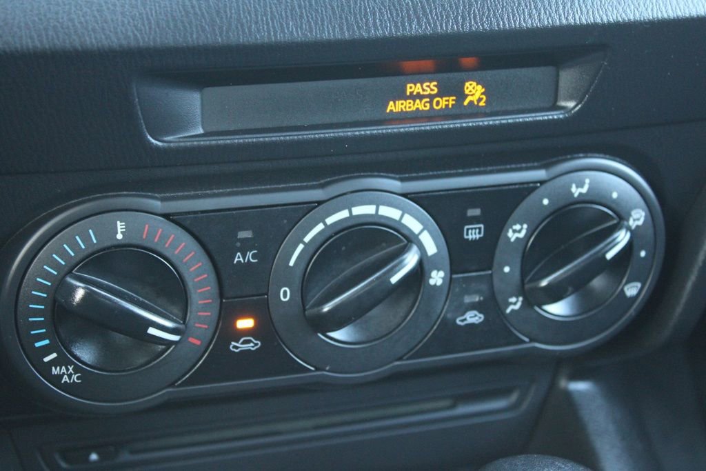 Used 2014 MAZDA MAZDA3 i Sport image 31