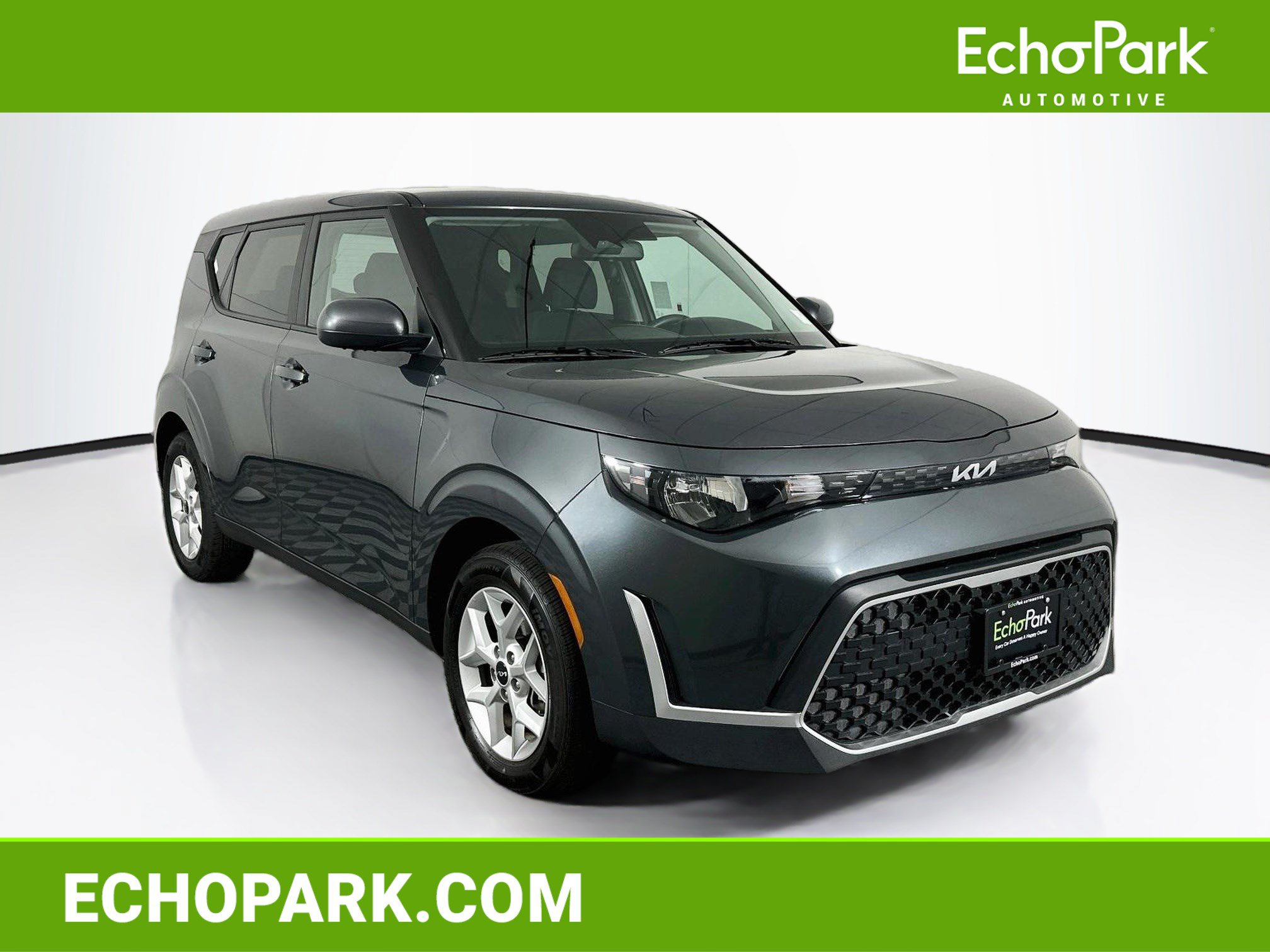 Used 2025 Kia Soul LX w/ LX Technology Package FWD image 1
