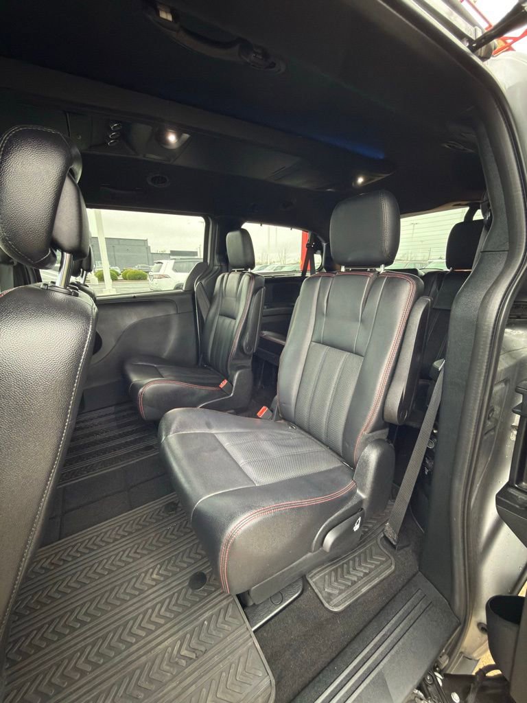 Used 2015 Dodge Grand Caravan R/T w/ Safety Sphere Group image 25