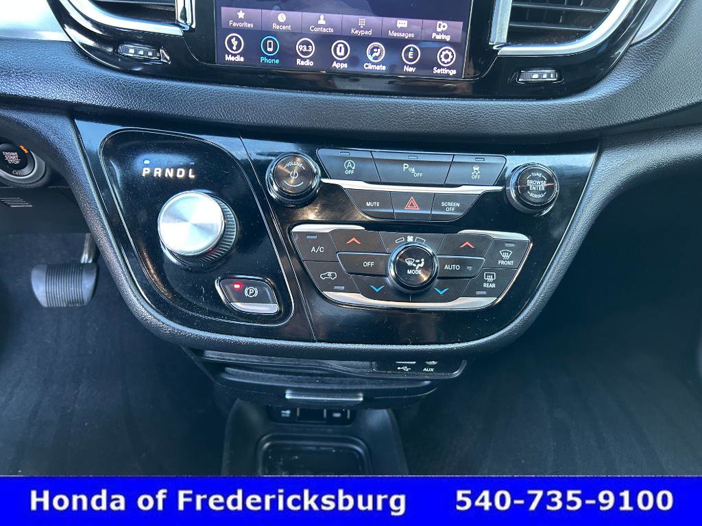 Used 2018 Chrysler Pacifica Touring Plus w/ S Appearance Package image 31