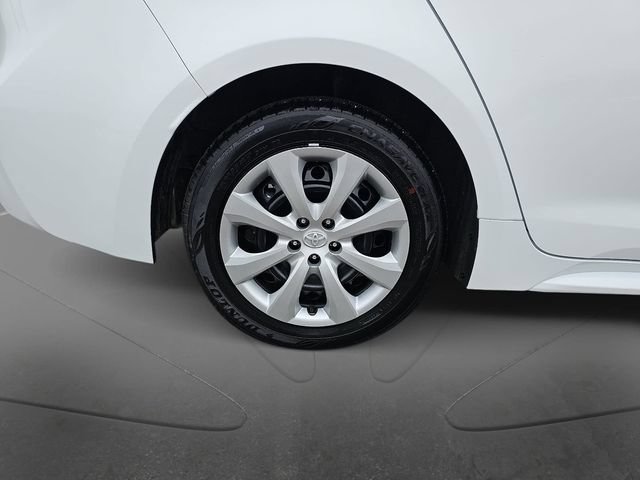 Used 2026 Toyota Corolla LE FWD image 28