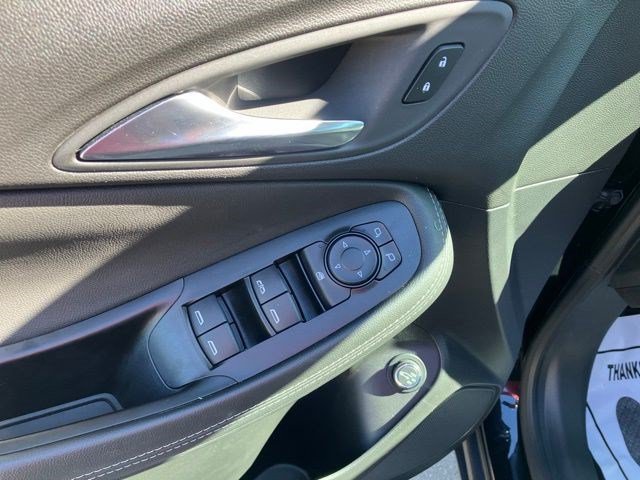 Used 2024 Buick Encore GX Preferred w/ Comfort Package AWD/4WD image 11