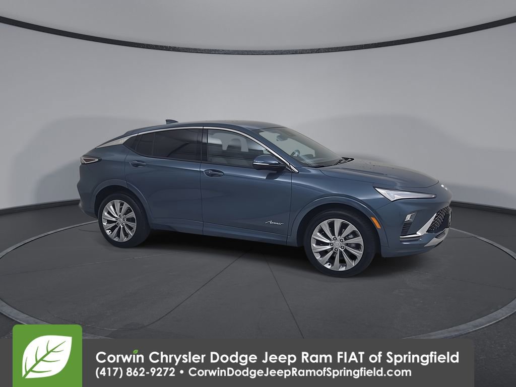 Used 2025 Buick Envista Sport Touring FWD image 2