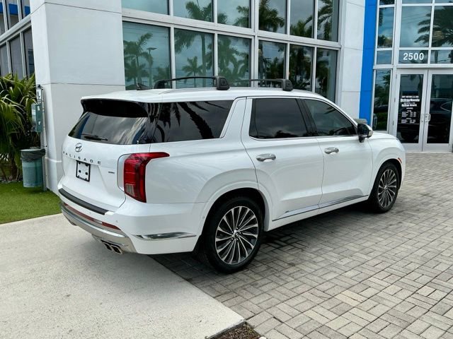 Used 2023 Hyundai Palisade Calligraphy w/ Winter Package image 6