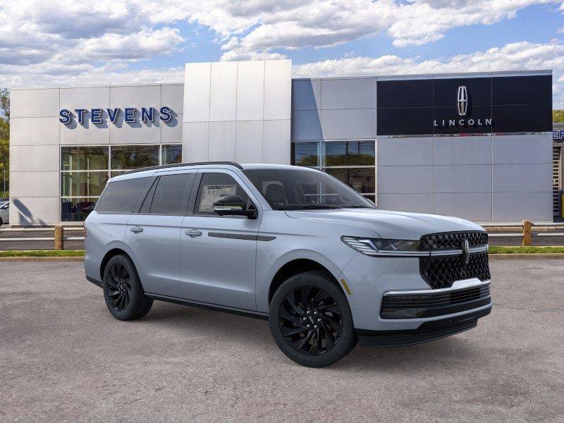 New 2026 Lincoln Navigator Reserve w/ Jet Appearance Package