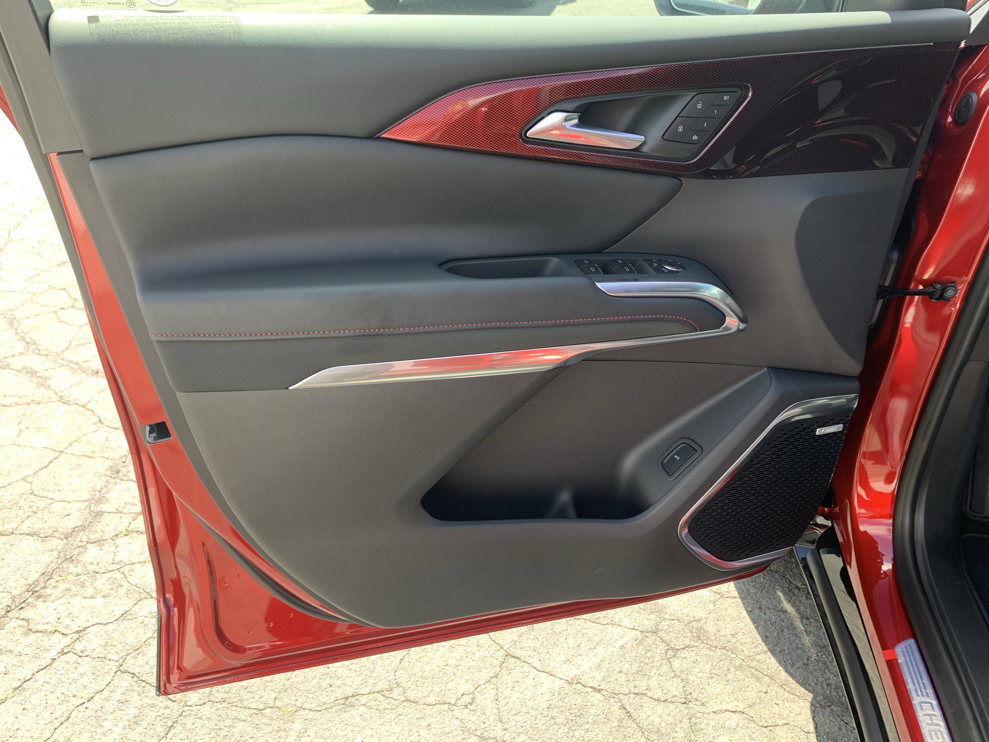New 2026 Chevrolet Traverse RS AWD/4WD image 9