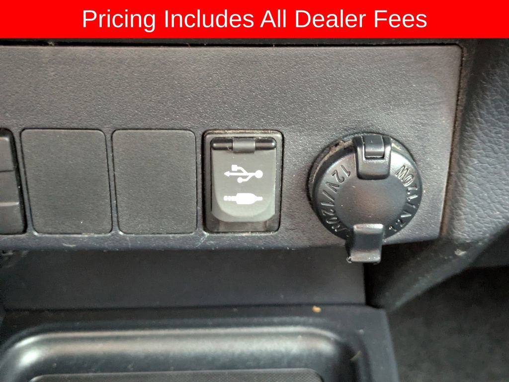 Used 2018 Toyota RAV4 SE w/ Power Extra Value Package FWD image 26