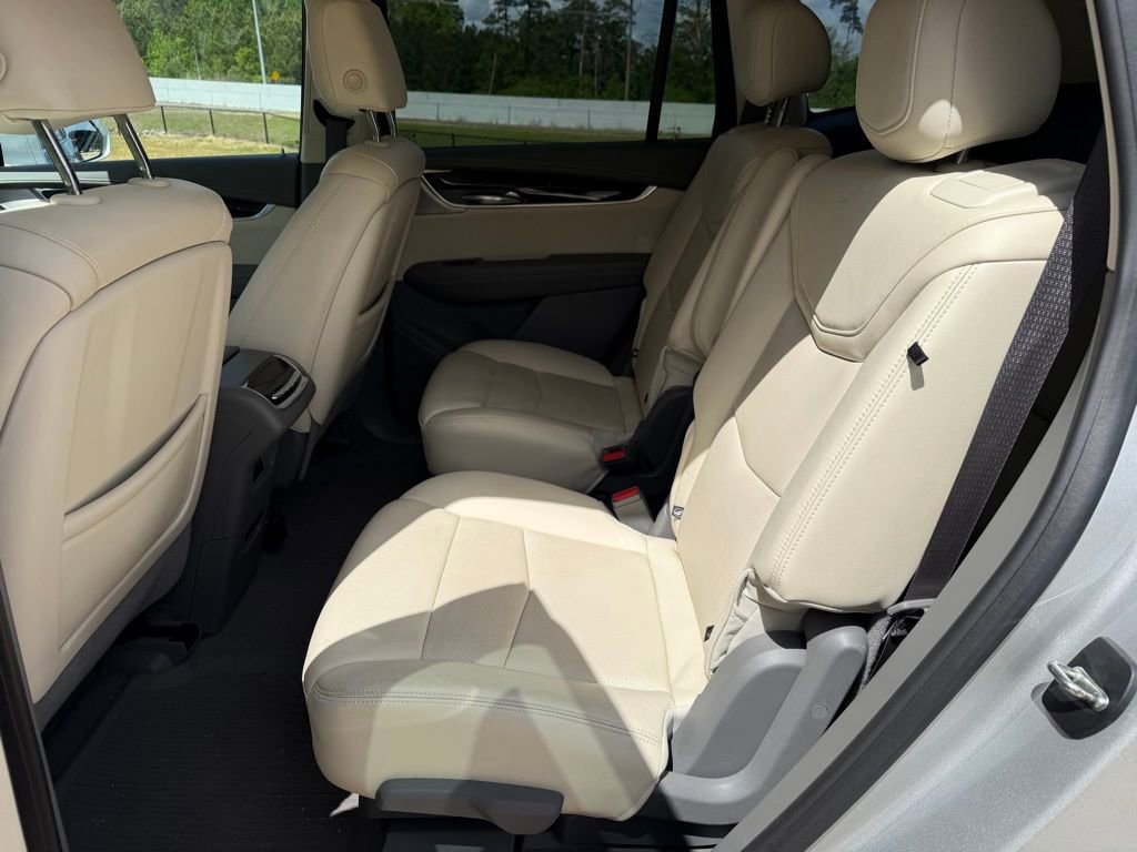 Used 2020 Cadillac XT6 Premium Luxury image 14