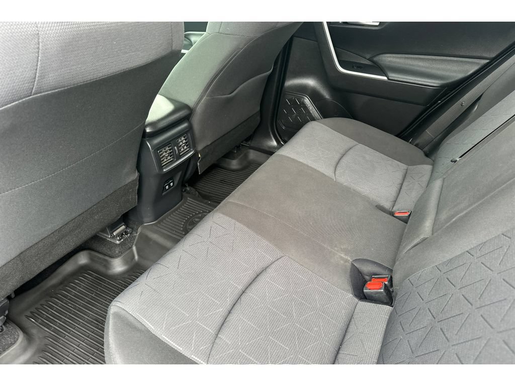 Certified 2020 Toyota RAV4 XLE w/ Convenience Package AWD/4WD image 13