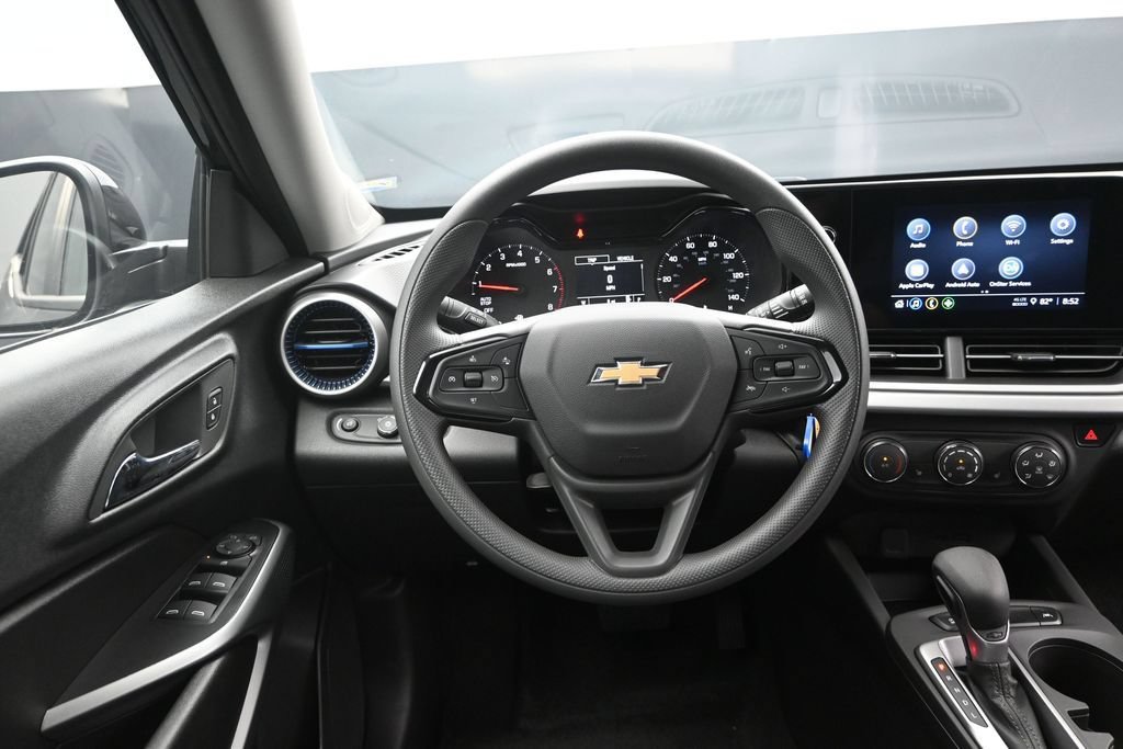 New 2026 Chevrolet Trax LS w/ LS Convenience Package FWD image 29
