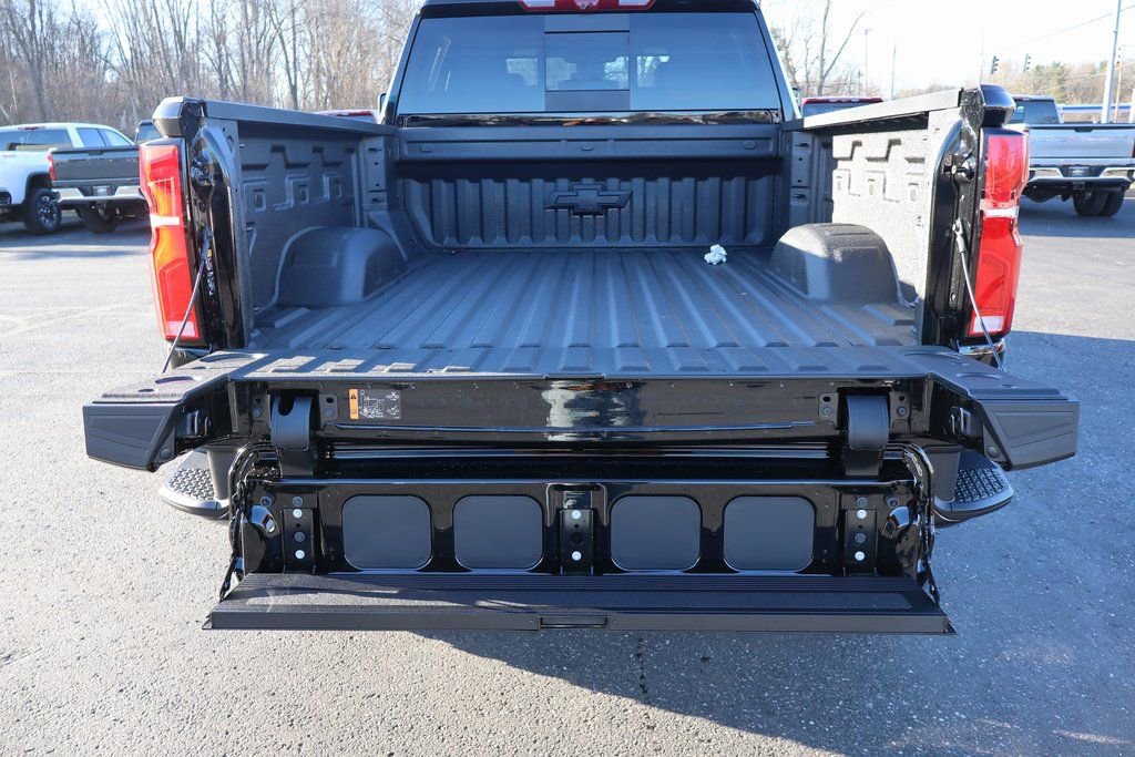 New 2026 Chevrolet Silverado 2500 ZR2 image 27