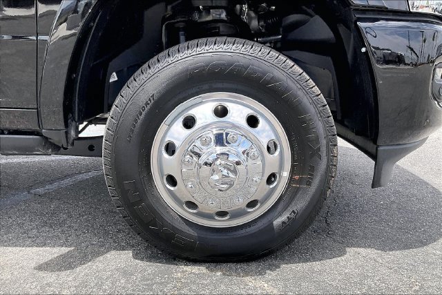 New 2026 RAM 3500 Longhorn AWD/4WD image 9