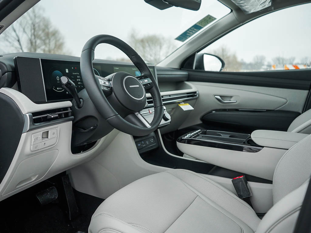 New 2026 Hyundai Tucson Limited image 18
