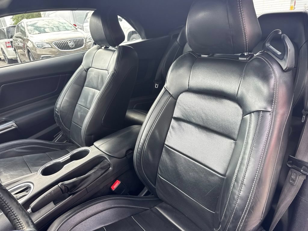 Used 2019 Ford Mustang GT Premium w/ Equipment Group 401A RWD image 10