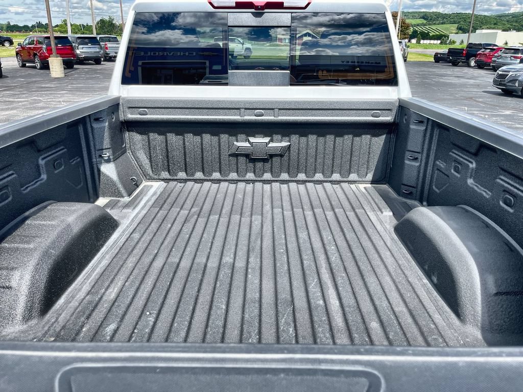 Used 2025 Chevrolet Silverado 2500 LT w/ Safety Package AWD/4WD image 25