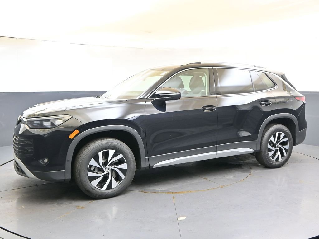 New 2026 Volkswagen Tiguan S AWD/4WD image 2