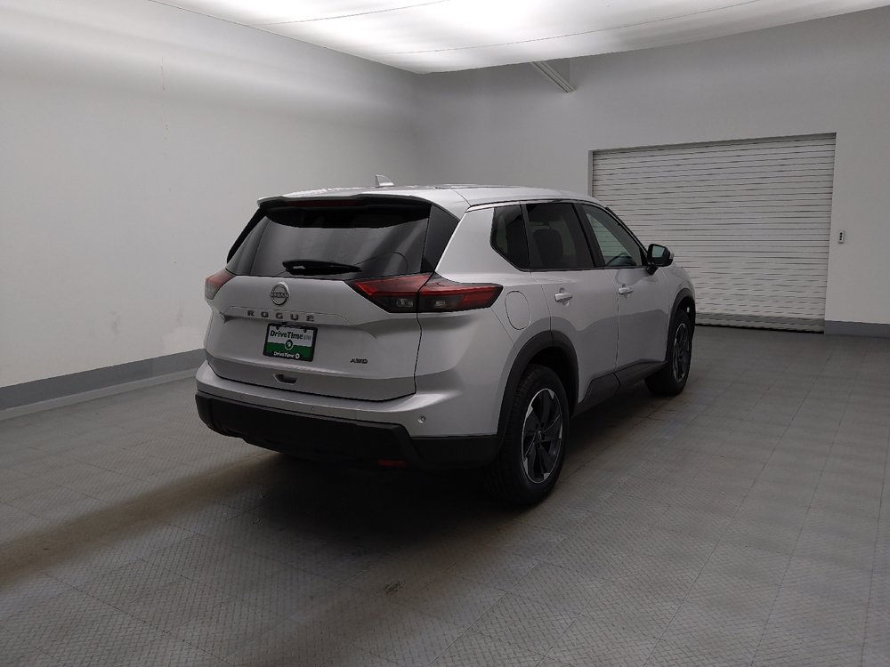 Used 2025 Nissan Rogue SV AWD/4WD image 9