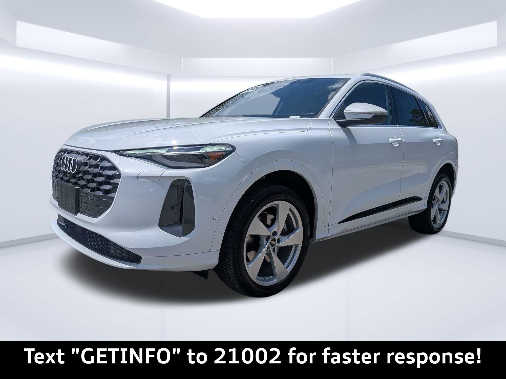 Certified 2025 Audi Q5 Premium w/ Premium Plus AWD/4WD image 8