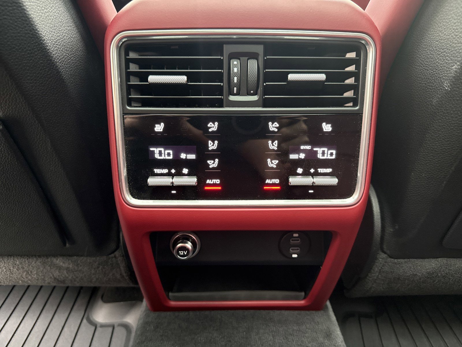 Used 2022 Porsche Cayenne S Platinum image 33