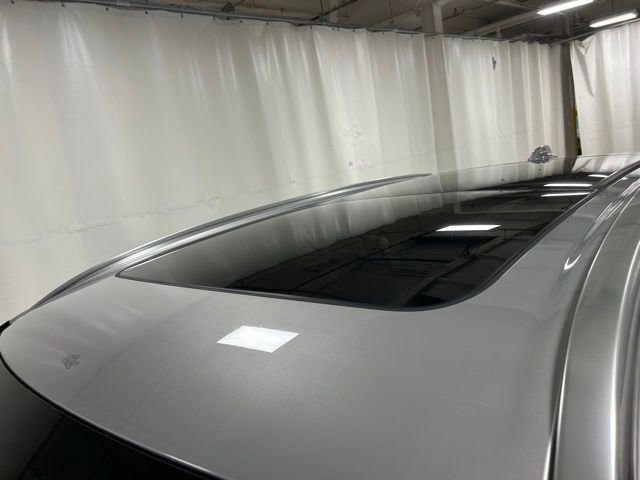 Used 2022 Volvo XC60 T8 Inscription w/ Advanced Package image 5