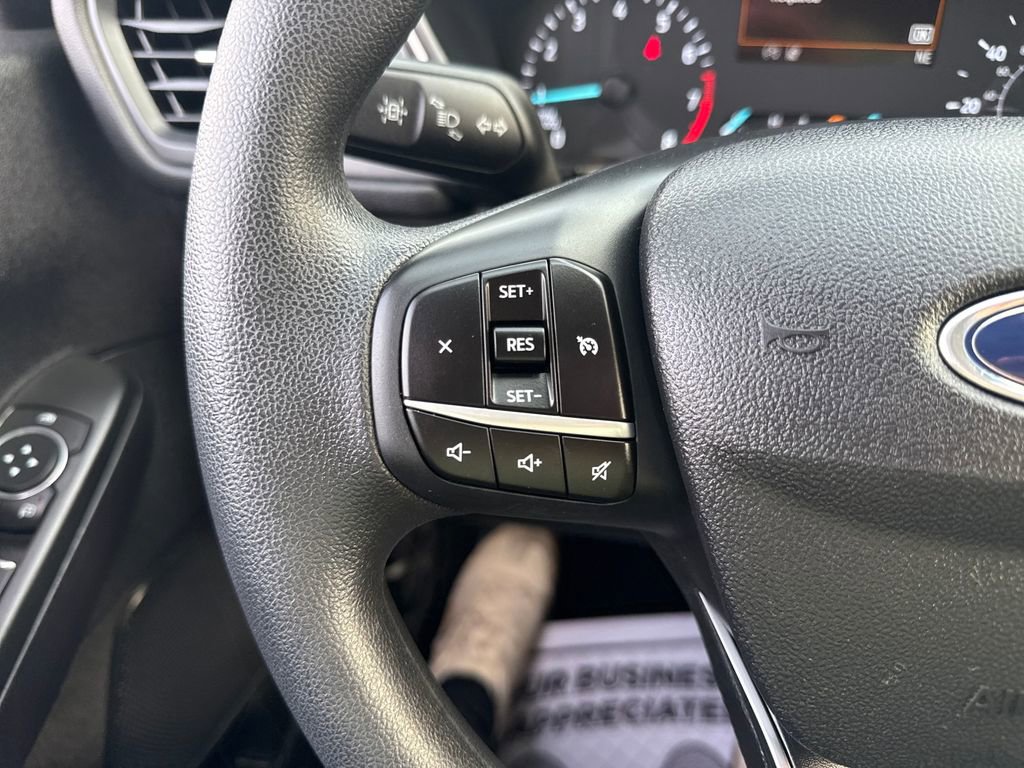 Used 2022 Ford Escape SE image 35