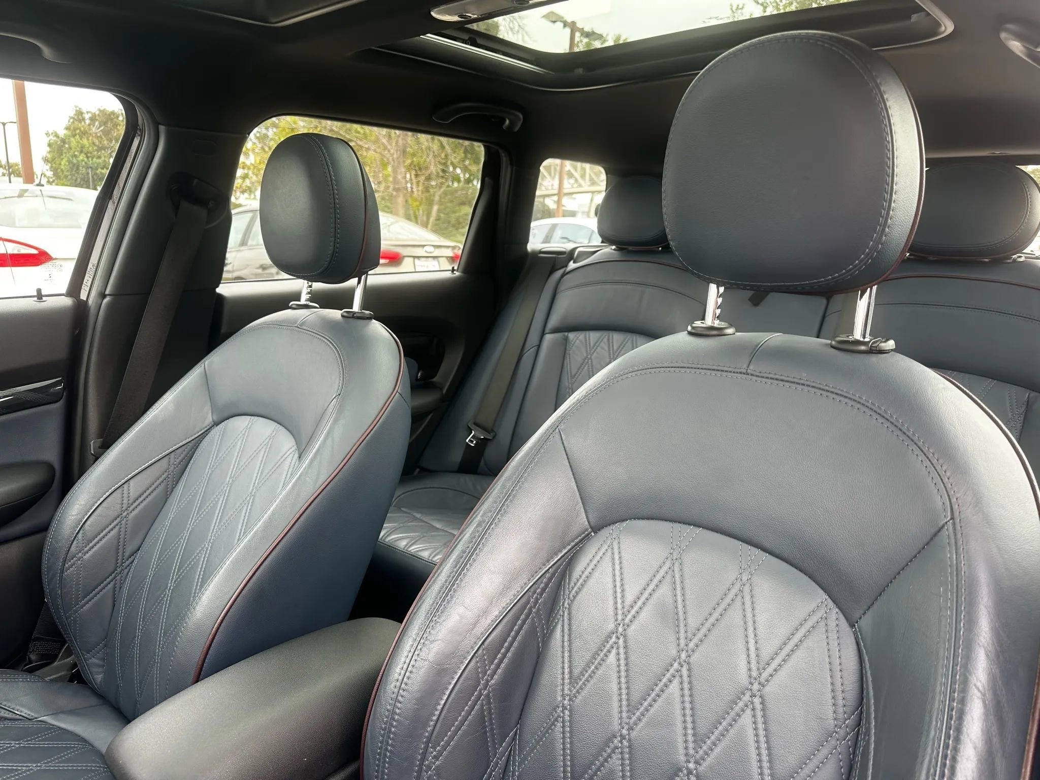 Used 2017 MINI Cooper Clubman image 14