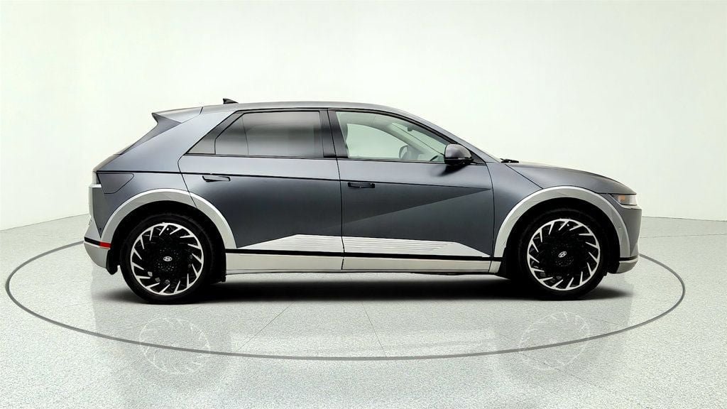 Used 2023 Hyundai Ioniq 5 Limited AWD/4WD image 4