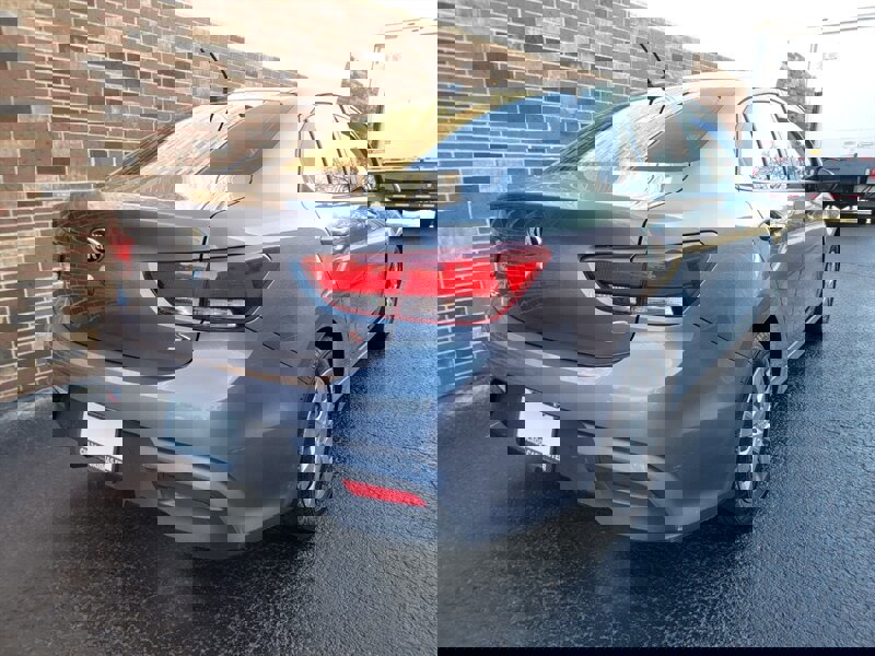 Used 2019 Kia Rio S image 2