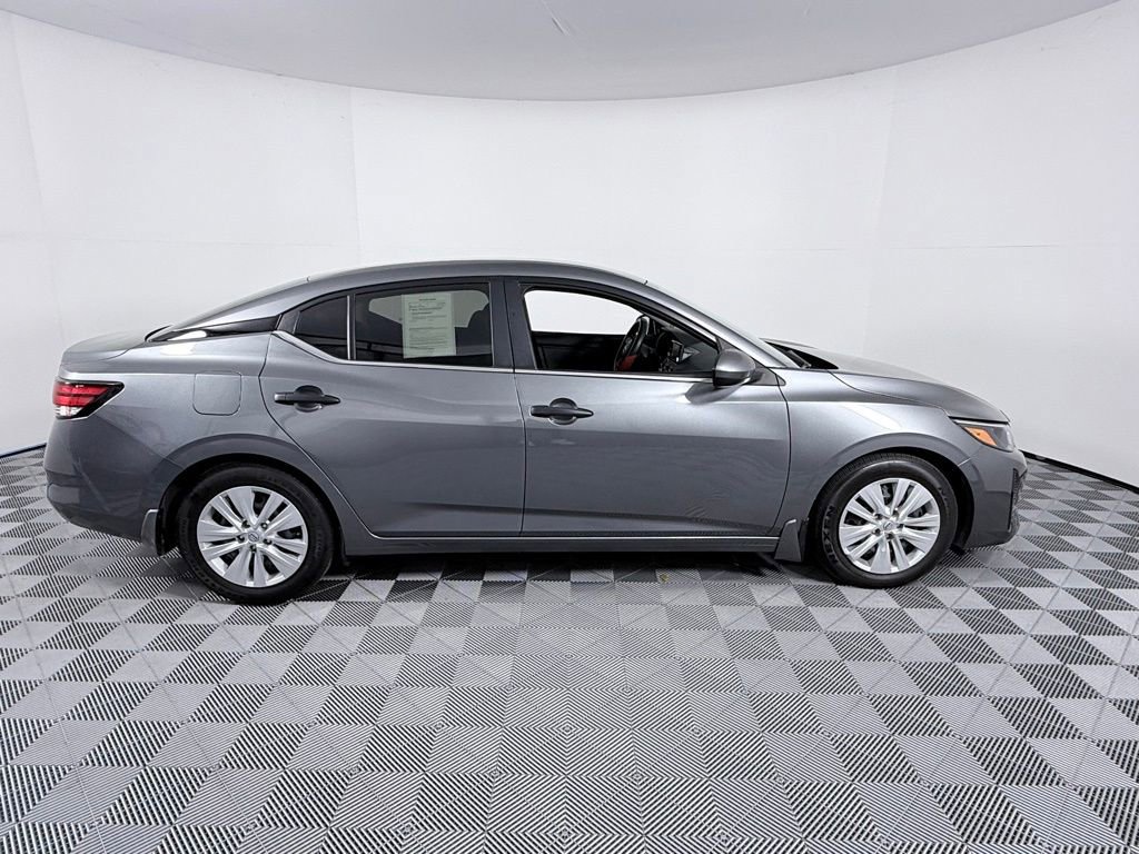 Used 2024 Nissan Sentra S image 8