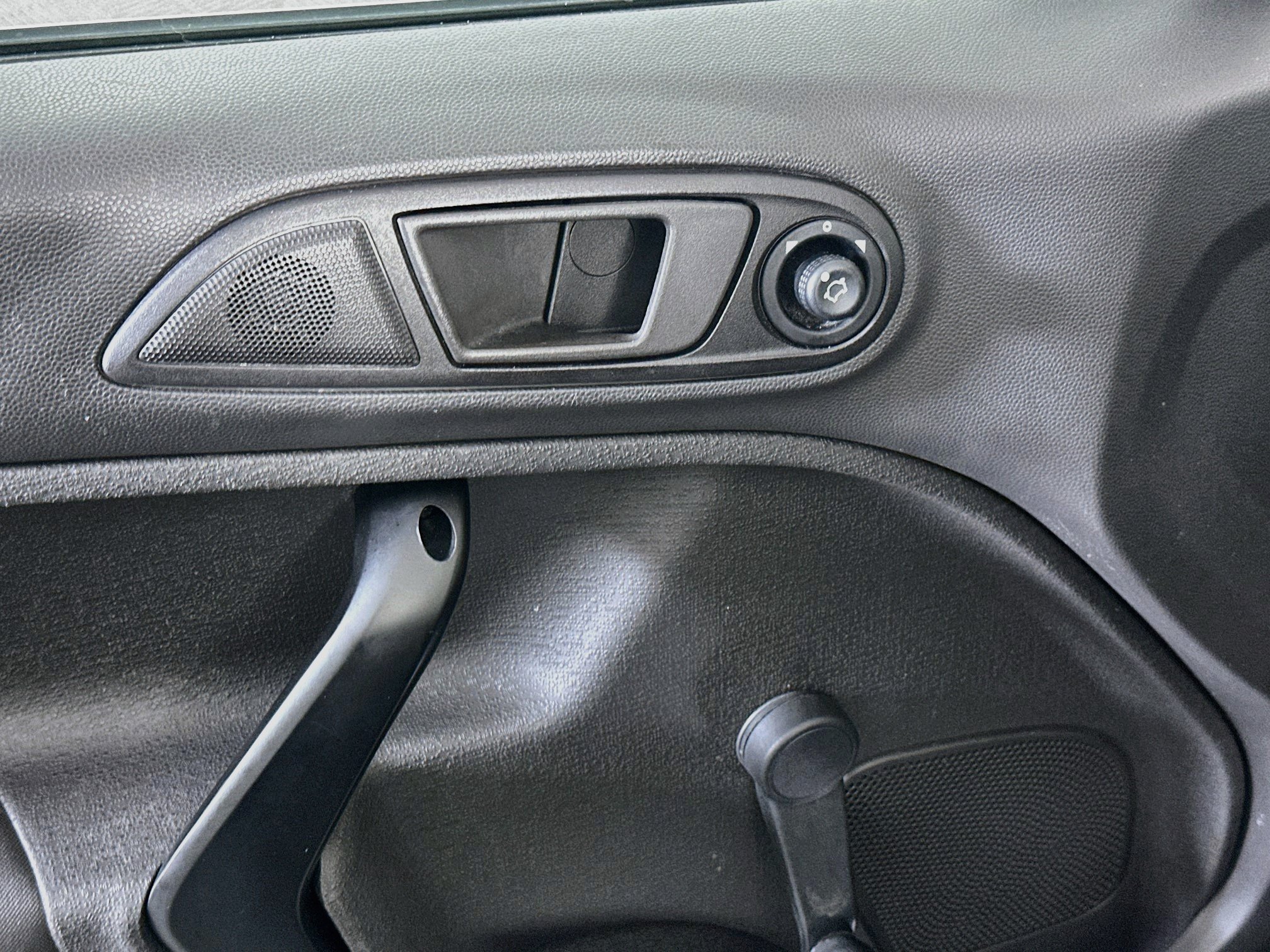 Used 2014 Ford Fiesta S FWD image 15