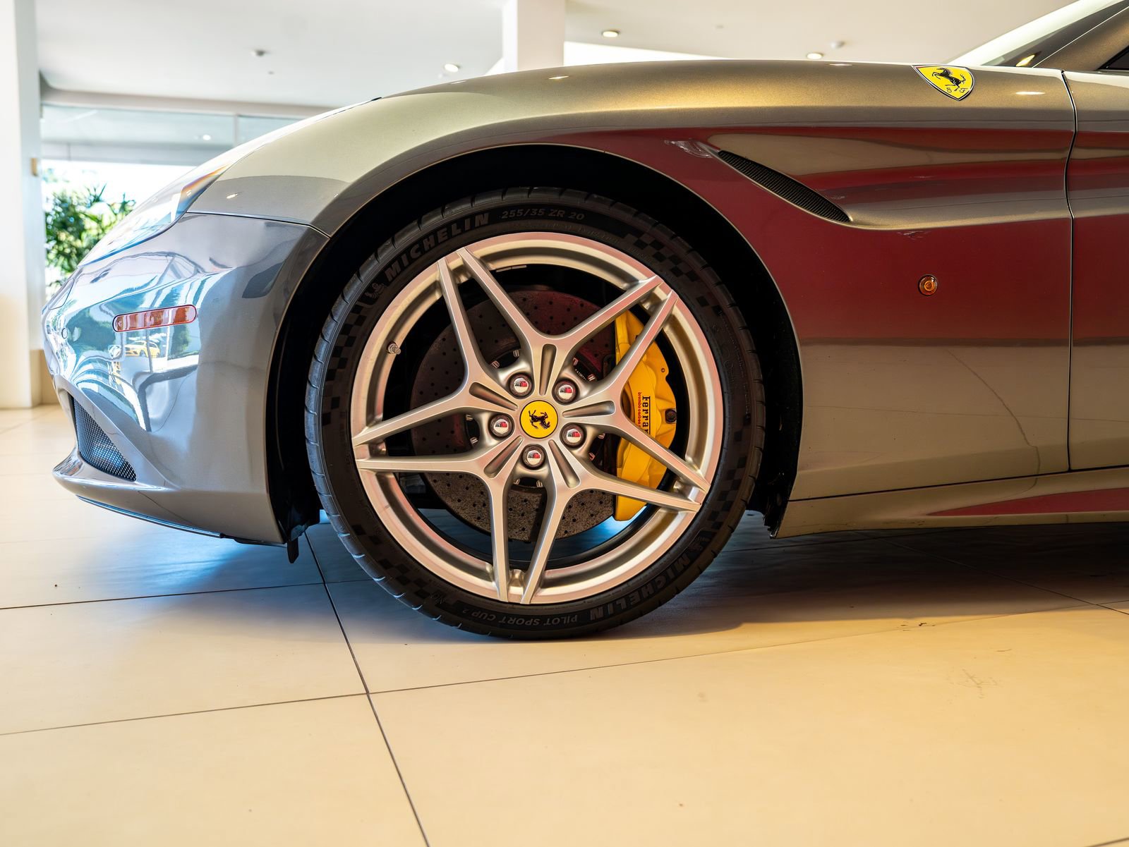 Certified 2017 Ferrari California T RWD image 3