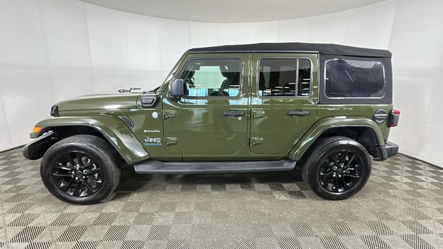 Used 2024 Jeep Wrangler Unlimited Sahara w/ Technology Group AWD/4WD image 6