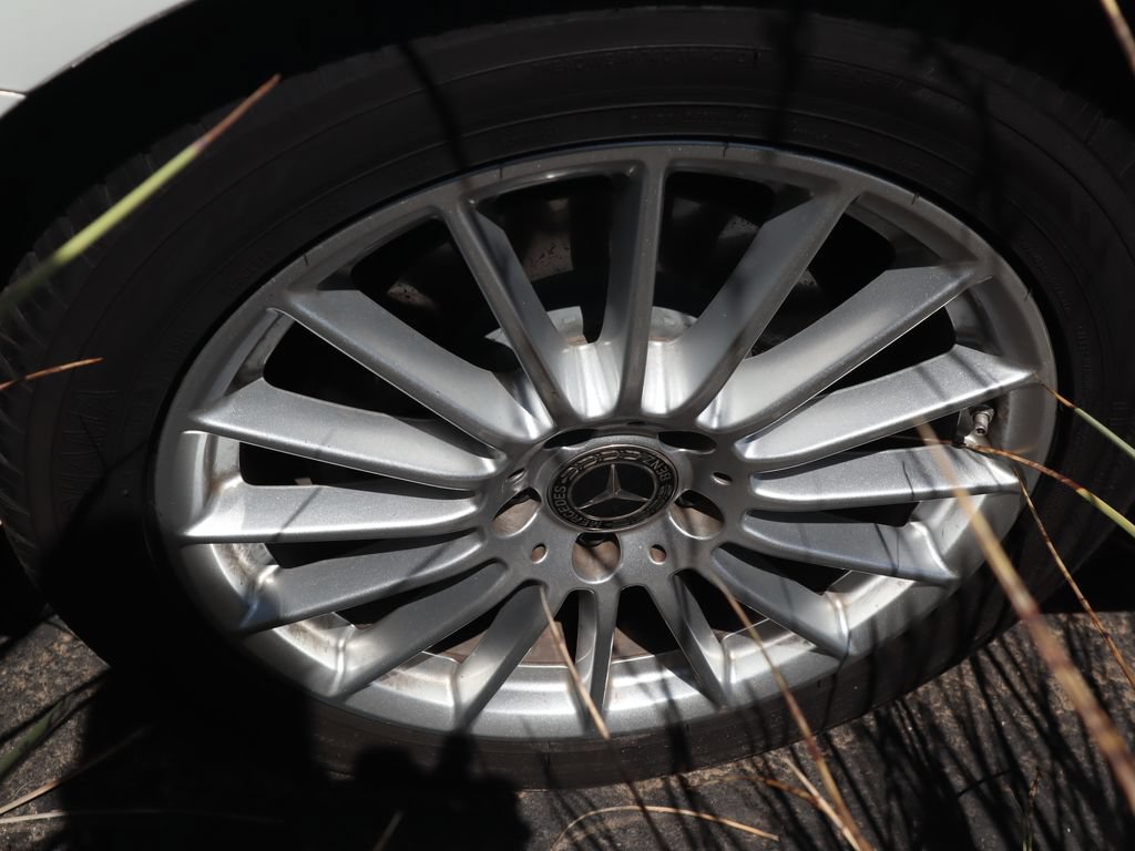 Used 2022 Mercedes-Benz E 350 Sedan image 17