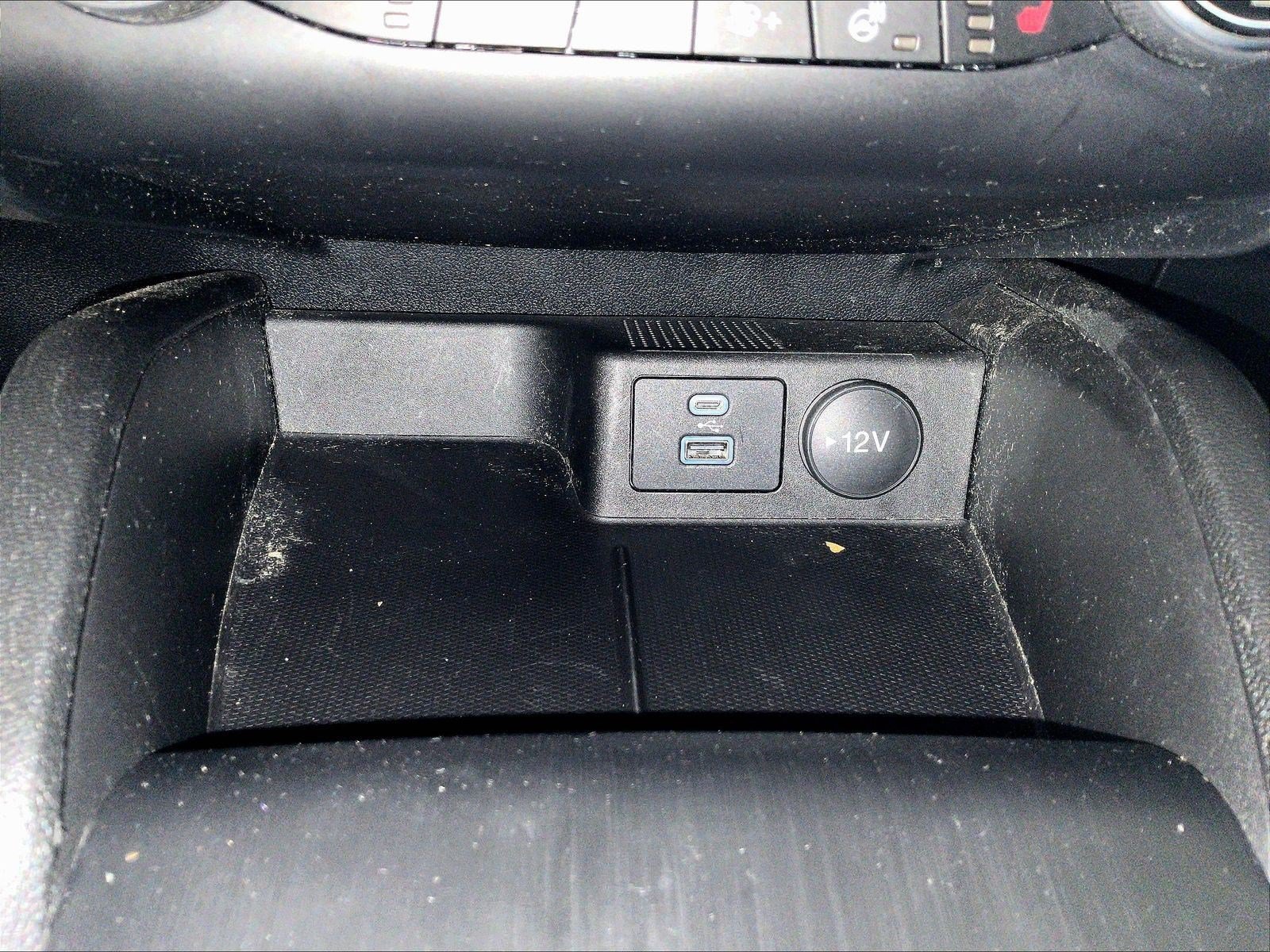 Used 2023 Ford Escape ST-Line Select AWD/4WD image 15