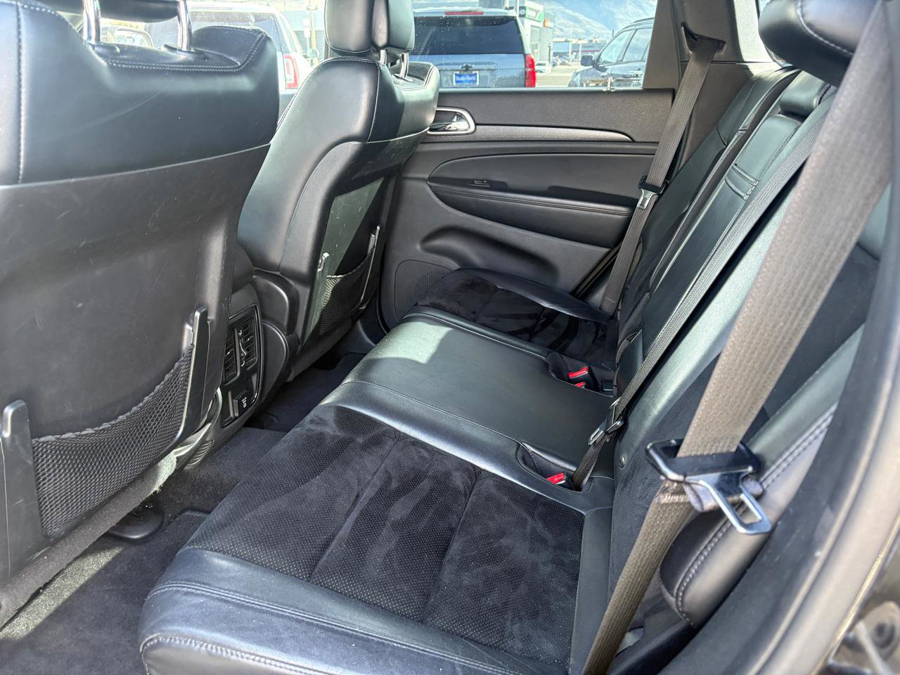 Used 2015 Jeep Grand Cherokee Altitude image 8