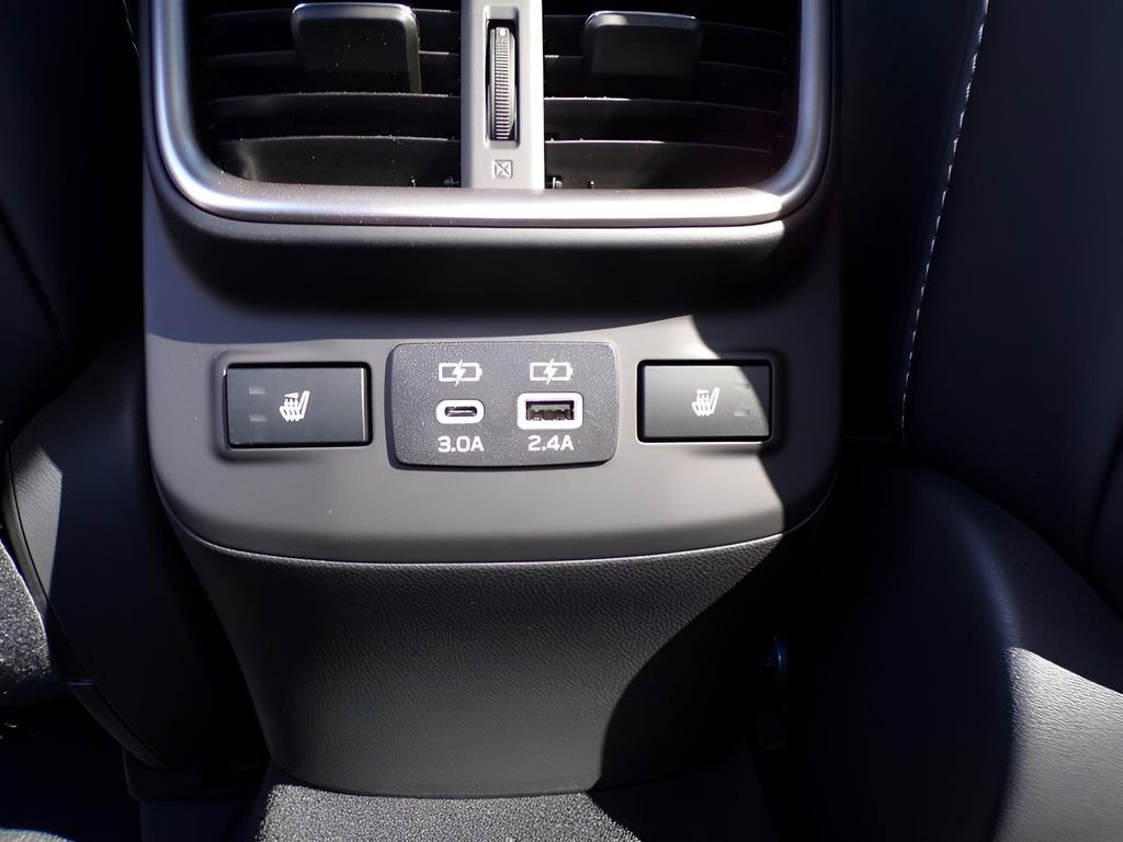 Certified 2025 Subaru Outback Limited AWD/4WD image 17