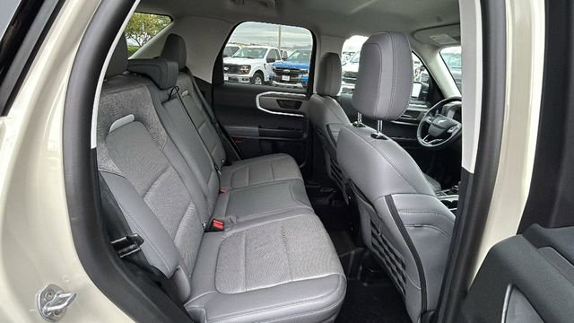 Used 2025 Ford Bronco Sport Badlands image 13