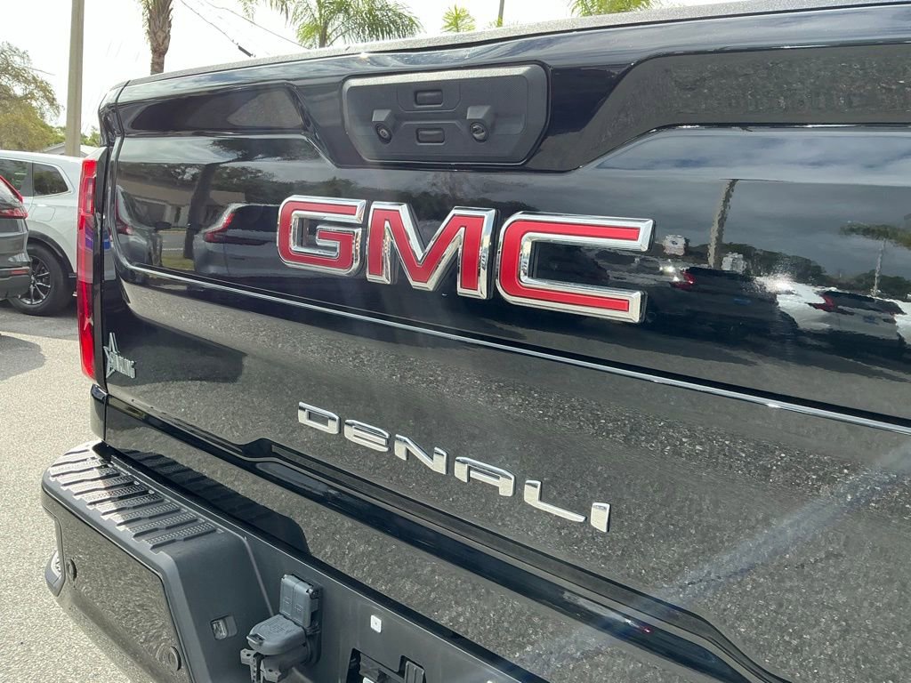 Used 2024 GMC Sierra 2500 Denali w/ Denali Reserve Package image 24