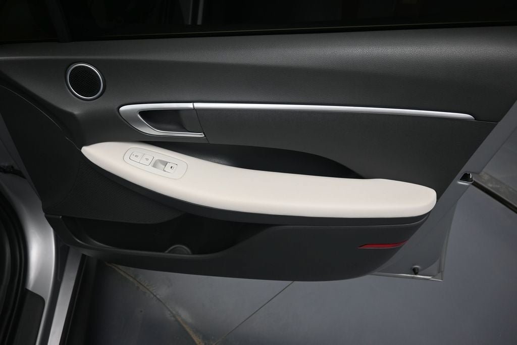 Certified 2023 Hyundai Sonata SE FWD image 28