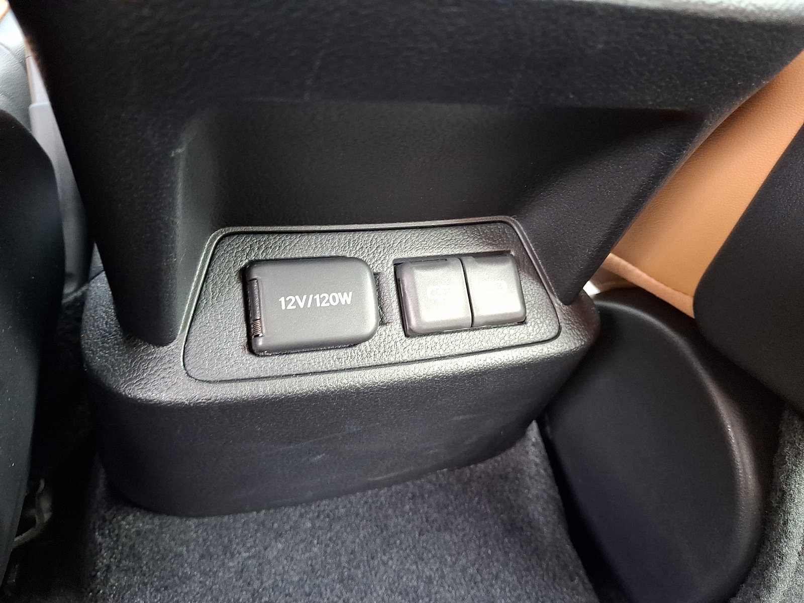 Certified 2022 Lexus ES 300h w/ Accessory Package 2 FWD image 11
