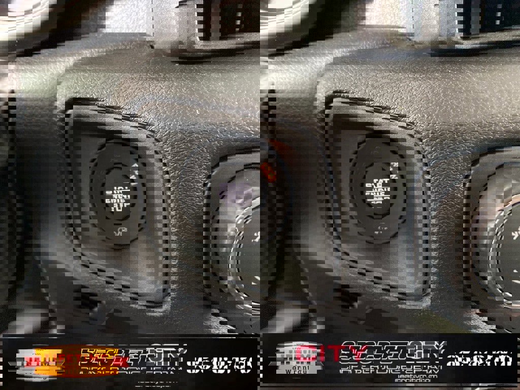 New 2025 Jeep Gladiator Sport image 17