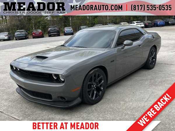 Used 2023 Dodge Challenger R/T w/ Blacktop Package image 1