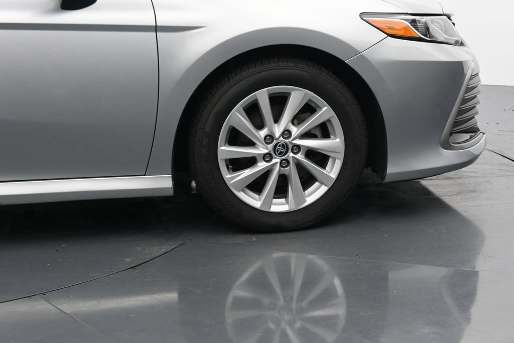 Used 2023 Toyota Camry LE FWD image 11