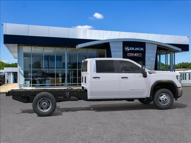 New 2025 GMC Sierra 3500 Pro w/ Convenience Package AWD/4WD image 5